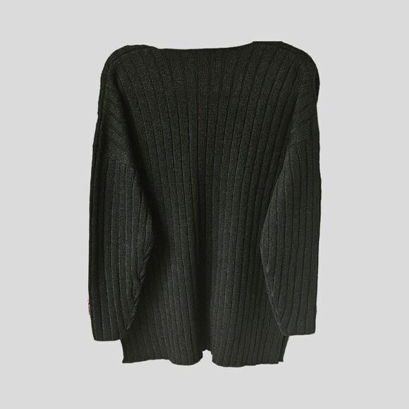YARNWORKS Women's Oversized Black V- Neck Sweater - Picture 7 of 10